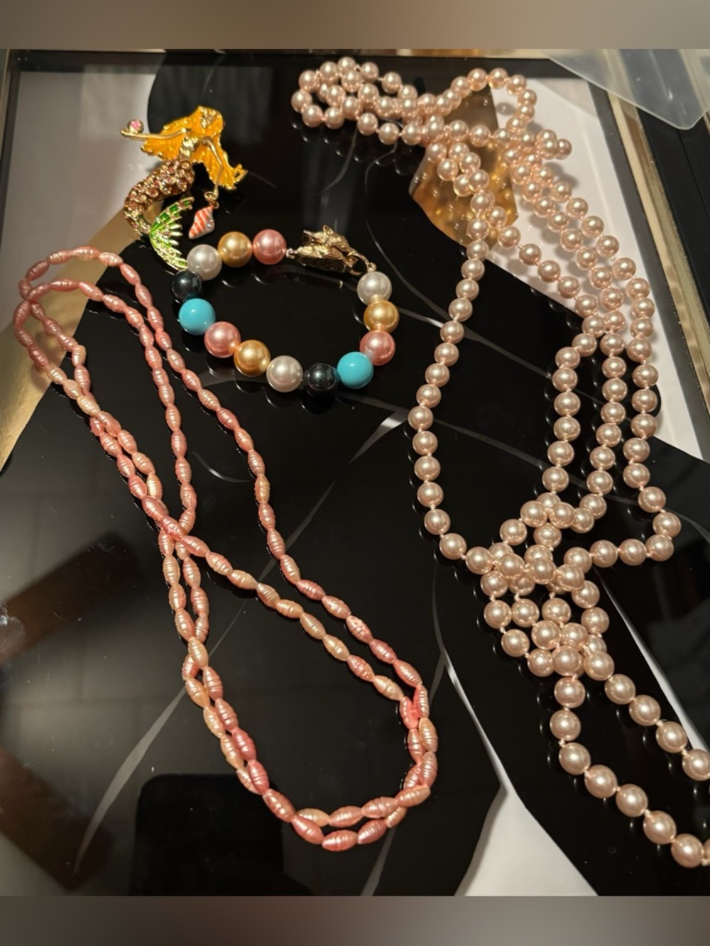 2 Faux Pearl Necklaces, Mermaid Brooch, & a Faux Pearl Bracelet #337 - Picture 2 of 11